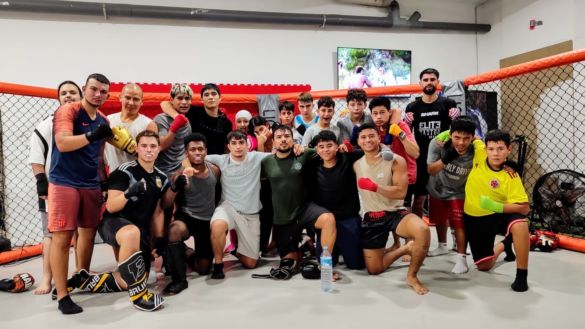 Grupo de entrenamiento Lion Fighters